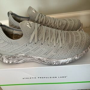 APL Light Gray Women's Size 8 Knit Sneakers